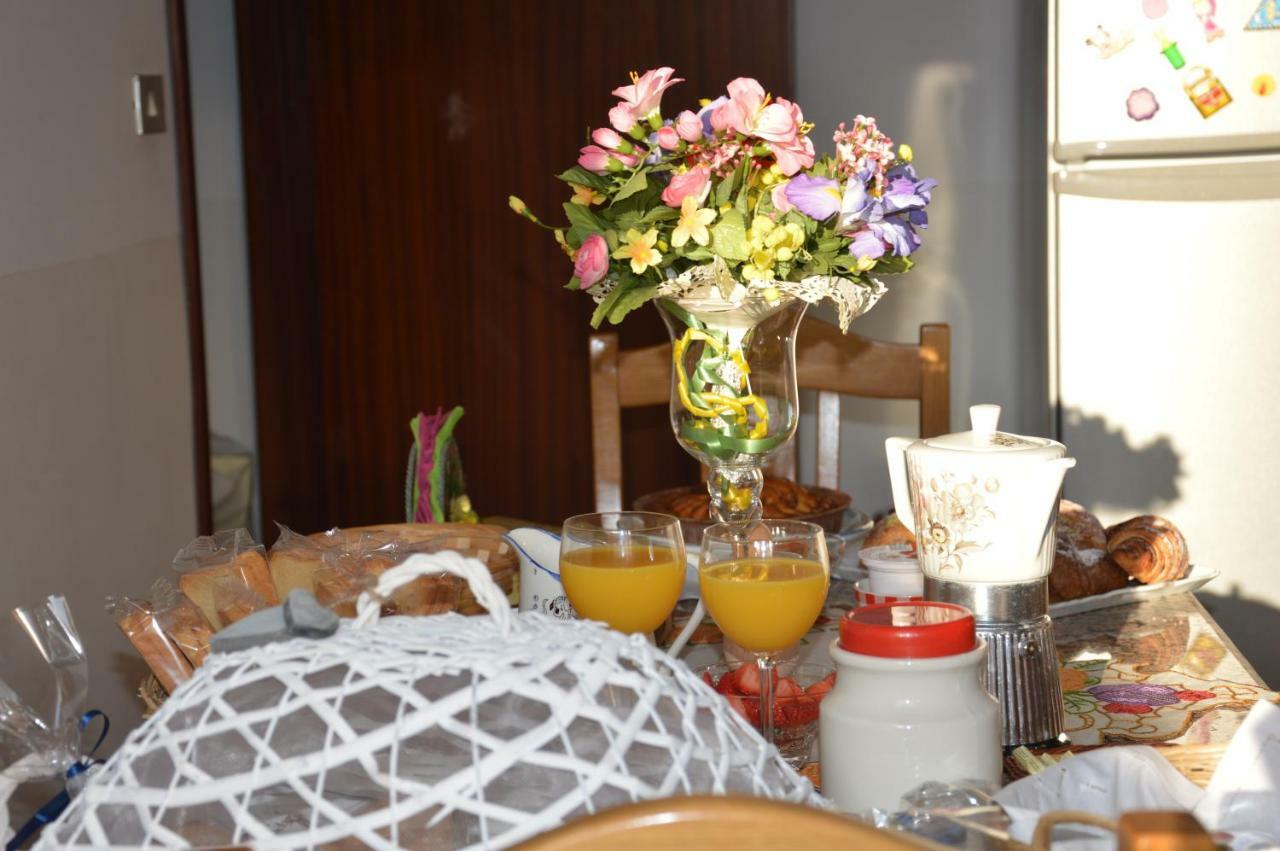 B&B Vicolo Del Chiostro Aci SantʼAntonio Εξωτερικό φωτογραφία