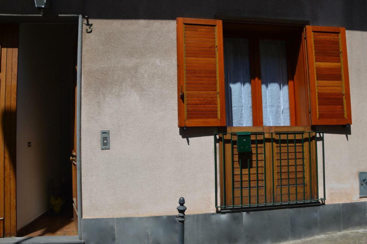 B&B Vicolo Del Chiostro Aci SantʼAntonio Εξωτερικό φωτογραφία