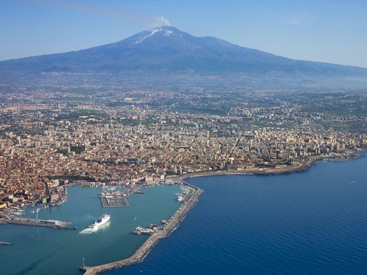 B&B Vicolo Del Chiostro Aci SantʼAntonio Εξωτερικό φωτογραφία