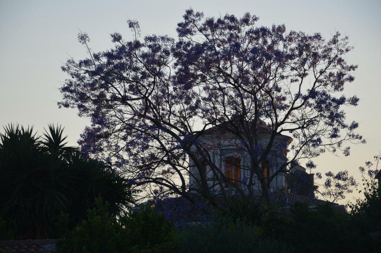 B&B Vicolo Del Chiostro Aci SantʼAntonio Εξωτερικό φωτογραφία